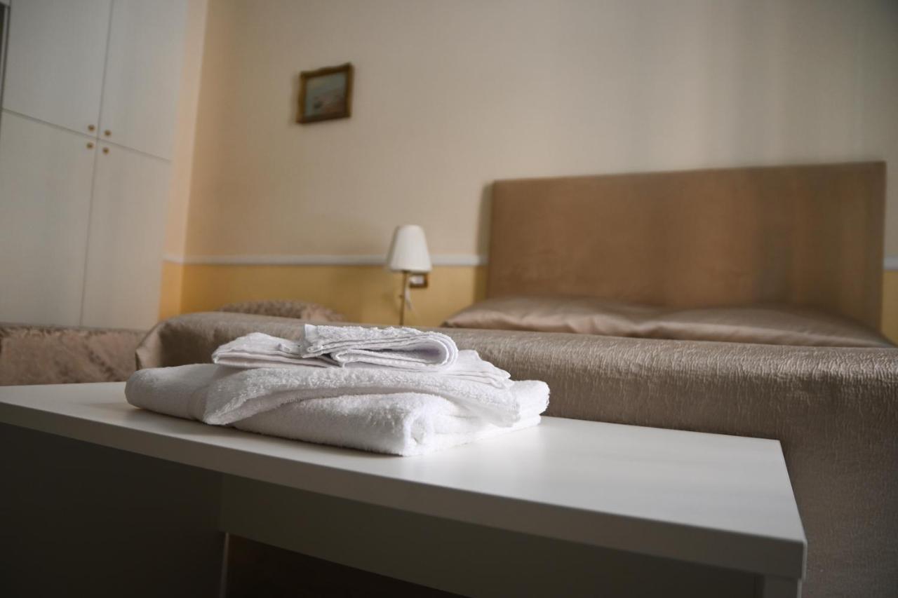 Pagina Storica Di Napoli Apartamento Exterior foto