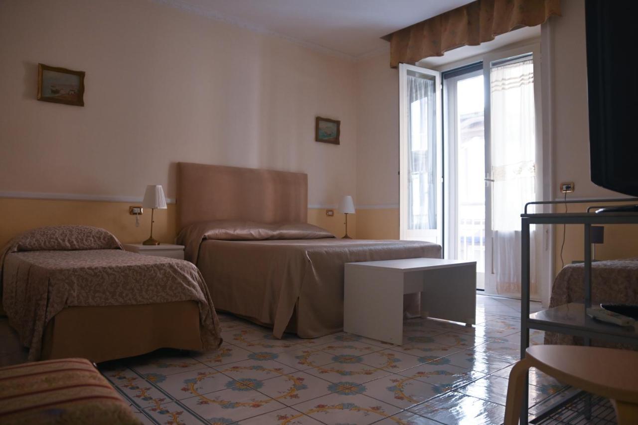 Pagina Storica Di Napoli Apartamento Exterior foto