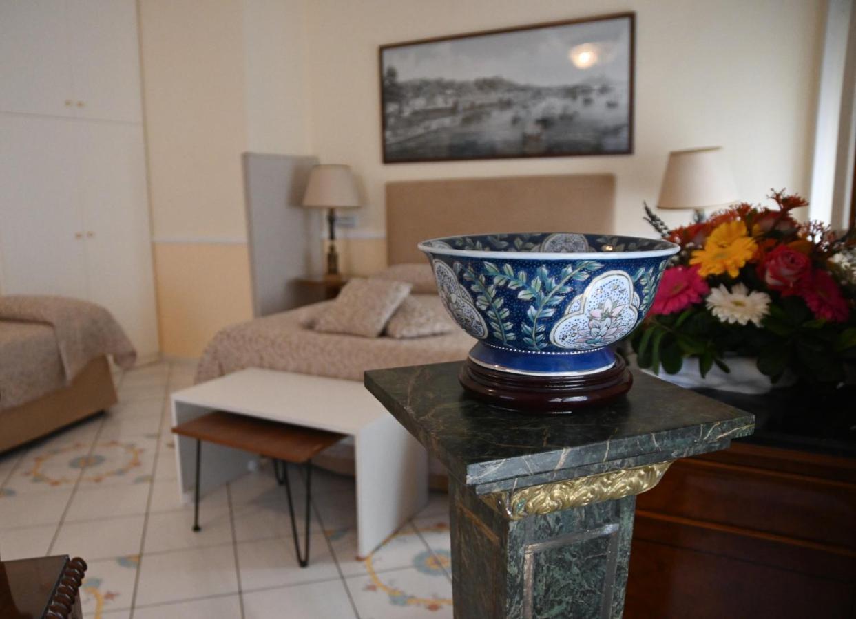 Pagina Storica Di Napoli Apartamento Exterior foto