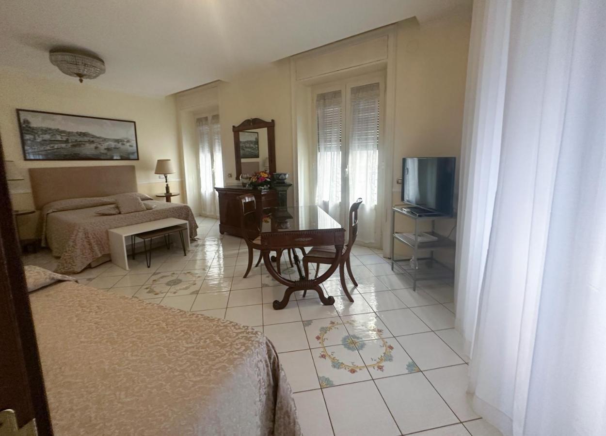 Pagina Storica Di Napoli Apartamento Exterior foto