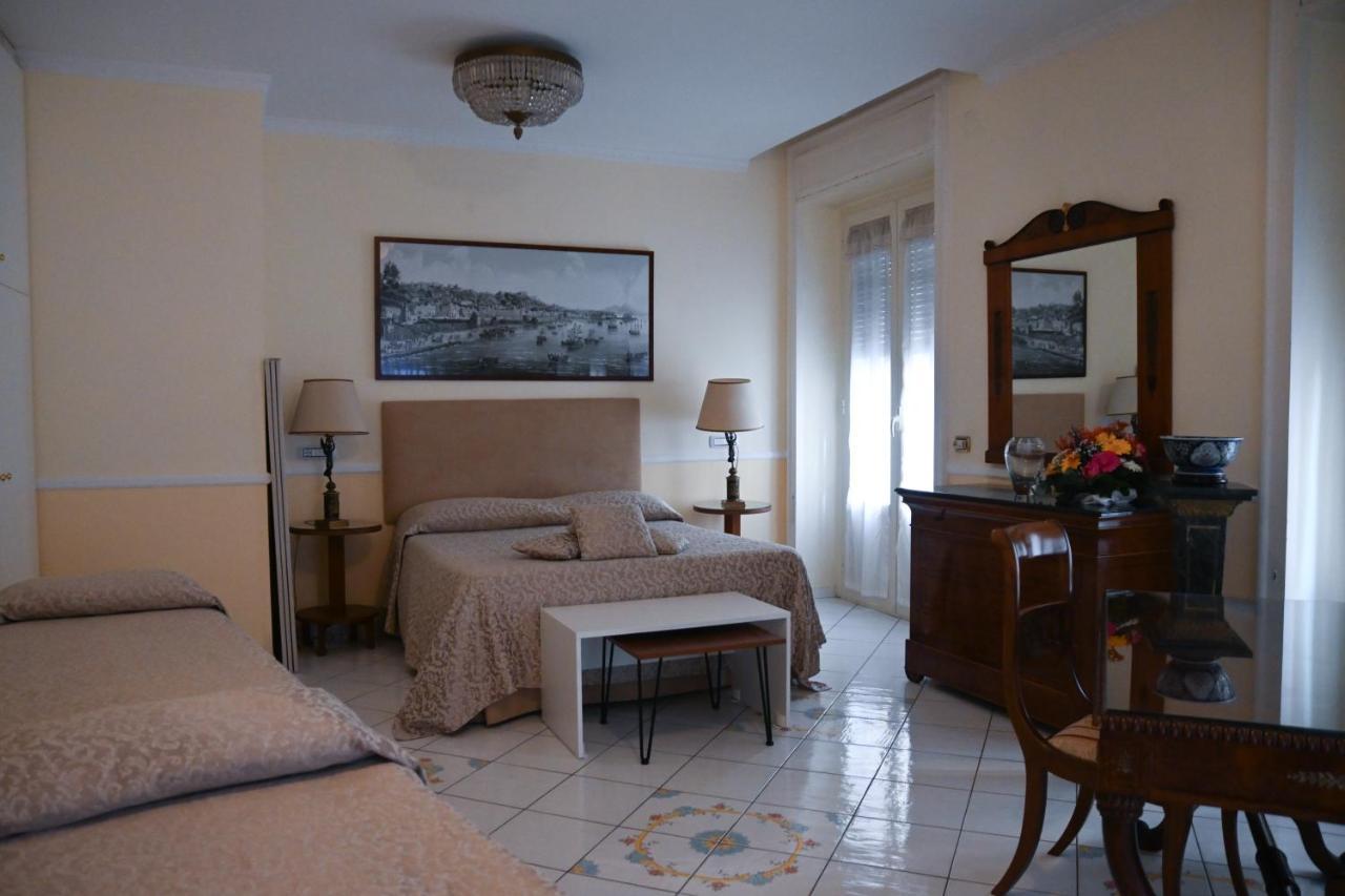 Pagina Storica Di Napoli Apartamento Exterior foto